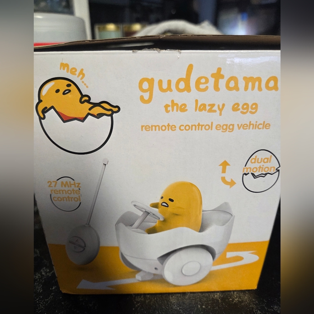 Gudetama the lazy egg Remote Control Egg Vehicle - Yellow and White